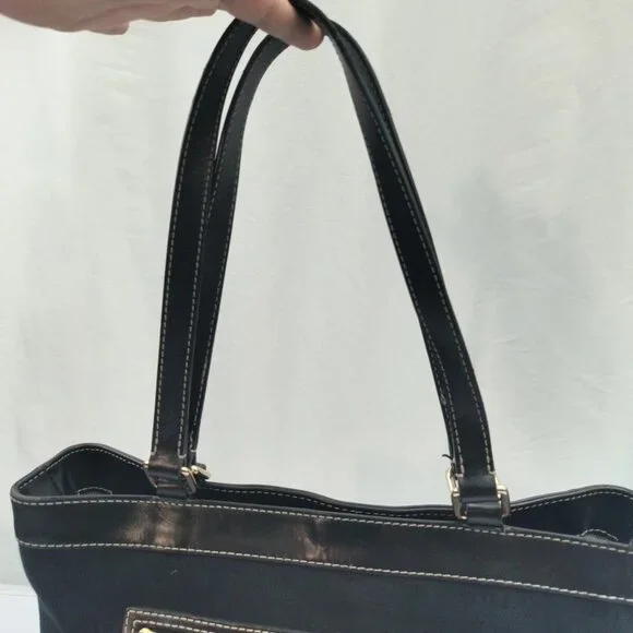 Dooney Bourke Handbag Black All Weather Leather VTG Logo Pattern Zipper Zipper - Picture 7 of 16